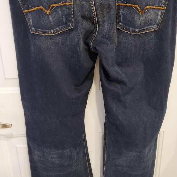 Guess Jeans - Picture 4 of 14